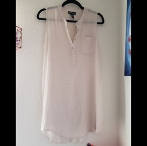 Off-White Sleeveless Tunic by About a Girl Size L